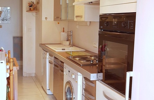 Boulouris-sur-Mer Apartment | Charming accommodation 3 * by the sea with sea view. Private park, elevatoring
