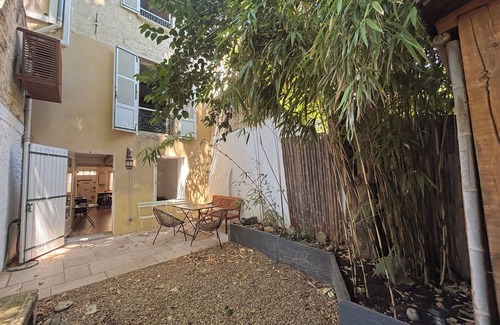 Avignon House | Charming air-conditioned house with courtyard in the center of Avignon