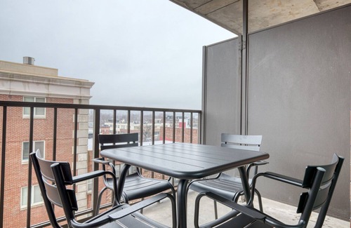 Allston Apartment | Charming Allston 2BR, nr Boston U & Green Line, by Blueground