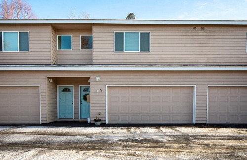 Abbott Loop House | Charming Anchorage Townhouse with Fire Pit!