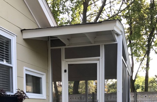 Mattituck Cottage | Charming and Convenient Cottage 2 min to the Beach