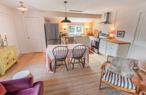 Seaside Cottage | Charming and cozy coastal escape steps from the beach. Pet friendly!