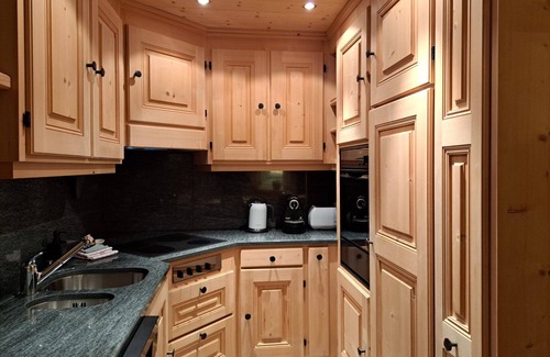 Laax Apartment | Charming and Modern Chalet (Laax Chalet)