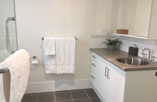 Arcadia Bed & Breakfast | Charming and peaceful 2-bedroom bed & breakfast retreat in wonderful Arcadia