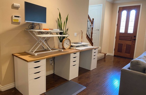 Lamanda Park House | Charming and Spacious 2B + 2.5 Bath Townhome