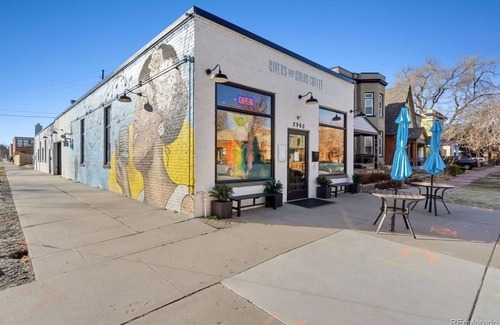 Curtis Park House | Charming and walkable downtown Denver RINO 3 bed home