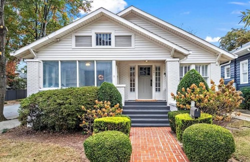 Virginia Highland House | Charming and Walkable in Virginia Highland!