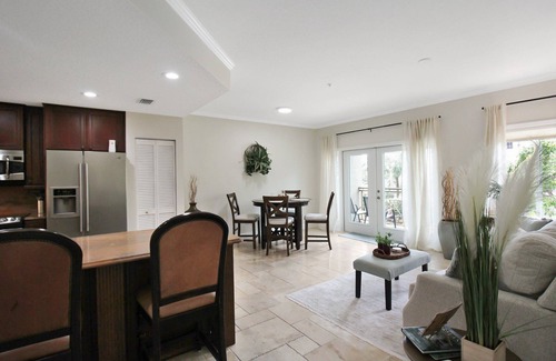 Holmes Beach Condo | Charming Anna Maria Island Condo - Short Walk To The Beach - Shell Yeah