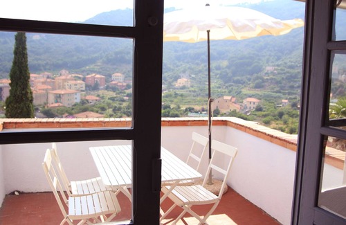 Finale Pia Apartment | Charming apartment with view