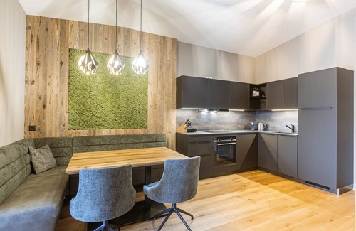 Fuegen Apartment | Charming apartment 850 m from ski area