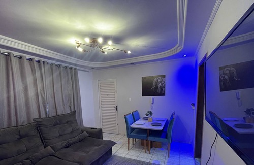 Santa Monica Apartment | charming apartment