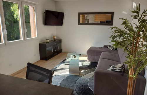 Saint-Jorioz Apartment | Charming apartment in the center of St Jorioz