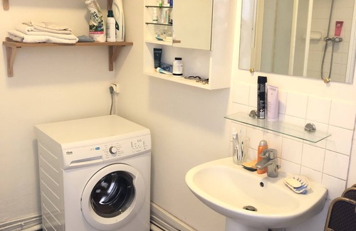 Combat Apartment | Charming apartment in Canal Area - Central Paris - with WiFi