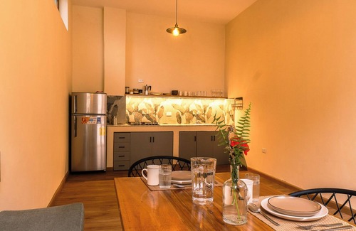 Cuenca Apartment | Charming Apartment in Cuenca’s Historic Center– Quiet and Abundant Natural Light