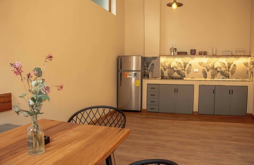 Cuenca Apartment | Charming Apartment in Cuenca’s Historic Center– Quiet and Abundant Natural Light