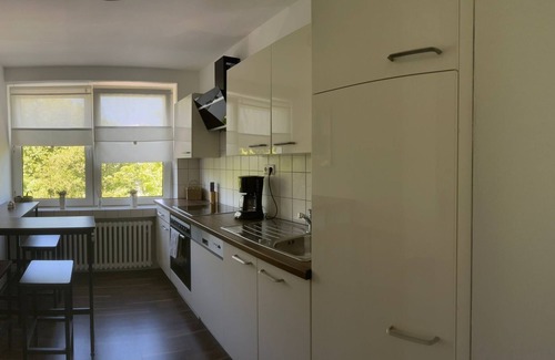 Suedviertel Apartment | Charming apartment in Essen Holsterhausen - perfect for short & long term stays