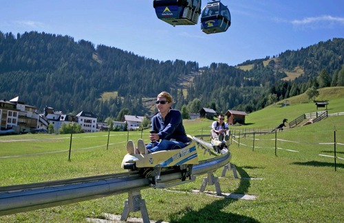 Fiss Apartment | Charming Apartment in Fiss at Ski Bus Stop