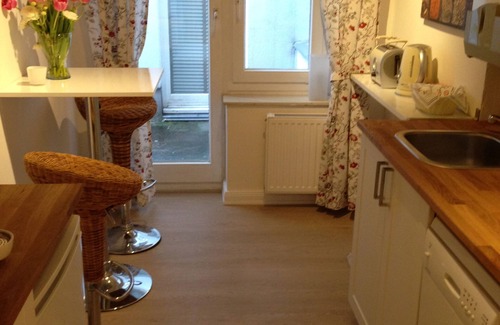 Winterhude Apartment | Charming apartment in Hamburg's most popular residential area! TERRACE. CALM. WELLNESS.
