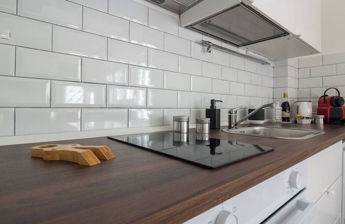 EUR Apartment | Charming Apartment in Rome EUR Laghetto with Large Terrace and Free Parking.