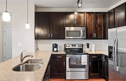 Lone Tree Apartment | Charming Apartment near Sky Ridge Medical Centern