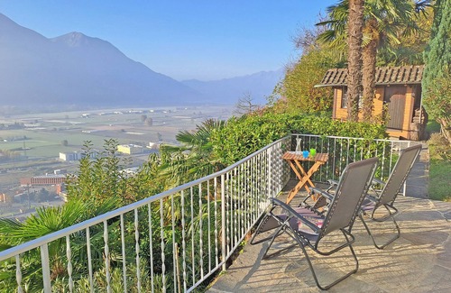 Riazzino Apartment | Charming apartment on the first floor of a two-family house