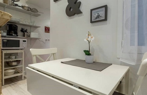 Hotel de Ville - Quinconces Apartment | Charming Apartment/Rue Des Faussets/St Pierre * (2nd floor)