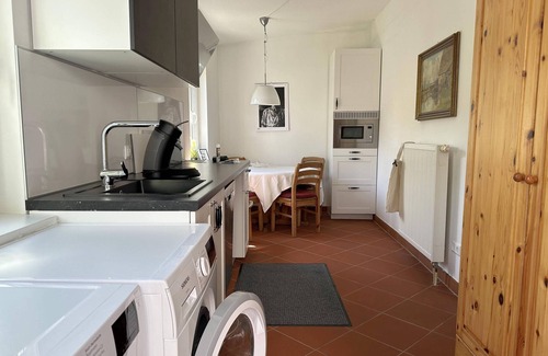 Altrip Apartment | Charming apartment with air conditioning, WiFi, smart TV surrounded by greenery