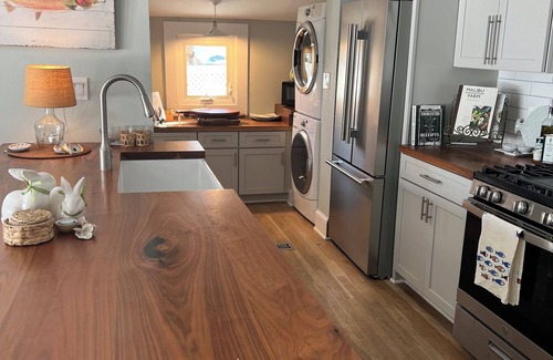 Annapolis Cottage | Charming Bay Ridge Cottage with Chesapeake Bay Views – Just Steps to the Beach