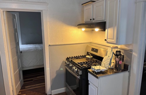 Erie Apartment | Charming Bayfront Retreat: 2-Bedroom Getaway in Erie, PA