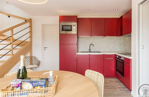 Portbail Cottage | Charming Beach House: Modern Amenities, Enclosed Garden, Close to Portbail and Sandy Beach