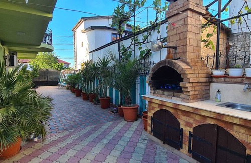 2 Mai Bed & Breakfast | Charming bed & breakfast with AC and WiFi in amazing 2 MAI