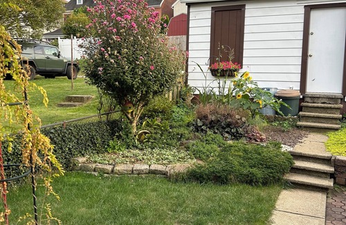 Wilson House | Charming bedroom in welcoming Easton with WiFi, AC, shared kitchen and bathroom