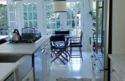 Bellport House | Charming Boutique House In Village Of Bellport