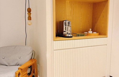 Leblon Apartment | Charming Leblon: Renovated Gem