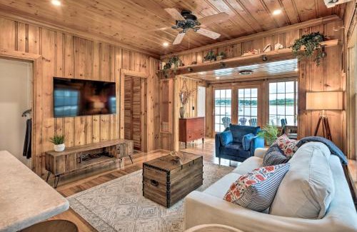 Bristol House | Charming Bristol Cottage with Private Beach!
