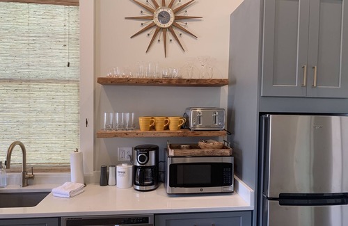 Treme House | Charming Bungalow Blocks from French Quarter