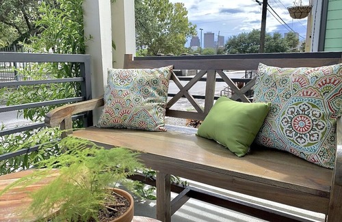 Treme House | Charming Bungalow Blocks from French Quarter