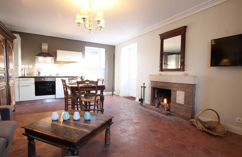 Sainte-Marie-du-Mont Cottage | Charming Cottage with Garden near Utah Beach - Fireplace, Modern Amenities, and Pet Friendly
