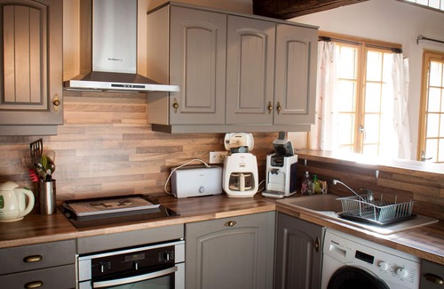 Treilles-en-Gatinais Cottage | Charming Country House near Paris - 4 Bedrooms, Garden, BBQ, Bikes Available