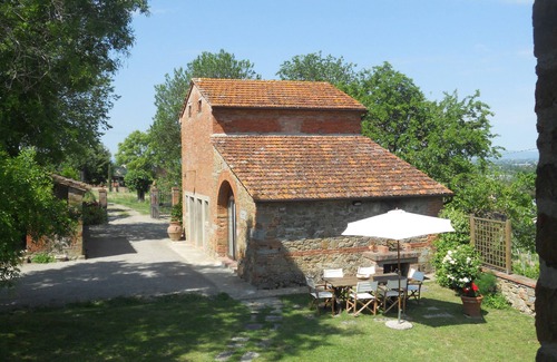 Poggiolo Cottage | Charming Cottage with Pool, Nestled in the Heart of Val Di Chiana.n