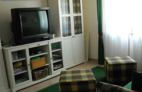 Quercianella House | Charming cottage 100mt from the sea, quiet area.