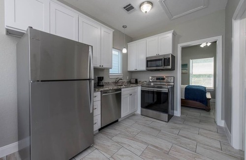 San Leon Cabin | Charming cabin with full kitchen! Unit 1/6
