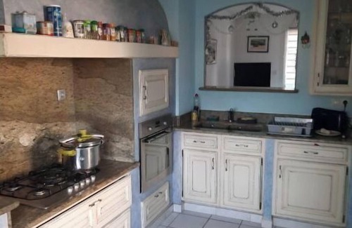 Aigues-Mortes House | Charming canal-side house 150m from the citadel
