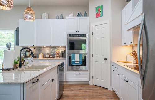Cedar Lane House | Charming Caney Creek Getaway - 3 Bedrooms, 2 Bathrooms. Private Pier