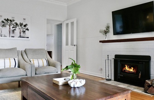 Capel Sound Cottage | Charming Capel Sound Beach Cottage & Retreat
