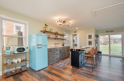 Warsaw Cottage | Charming Carriage House near the river and Ark Encounter