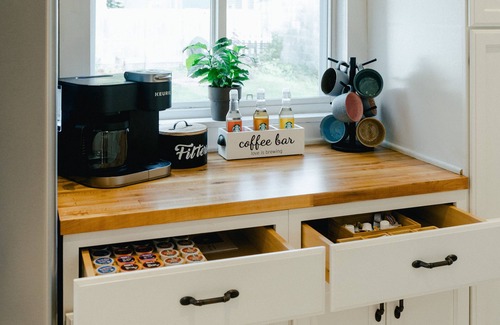 Ohio City House | Charming Central Cleveland Gem. Make Yourself At Home!