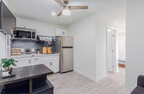 Catalina Vista House | Charming Central Tucson Guest House with Private Yard Await! Pet-Friendly!