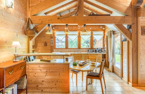 Abondance Ski Chalet | Charming chalet for 9 people, direct access to the slopes