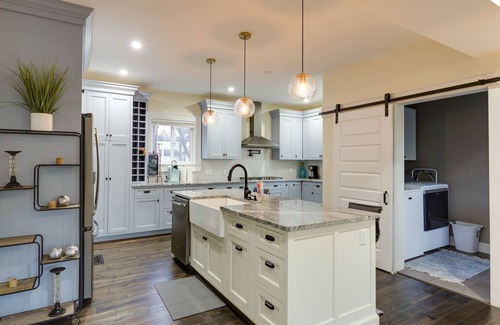 Norwood House | Charming Cincinnati Home w/Spacious Deck!